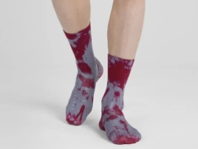 Future sock trend: combining nature with technology, emphasizing functional advantages, showcasing vitality and individuality
